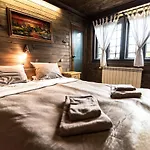 Banskovilla Zlateva House בית הארחה 3*