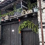 Banskovilla Zlateva House בית הארחה