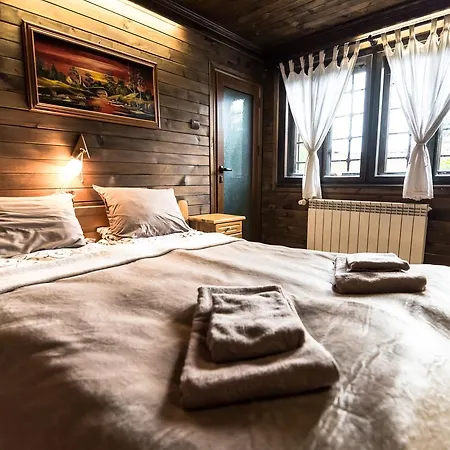 Banskovilla Zlateva House בית הארחה 3*