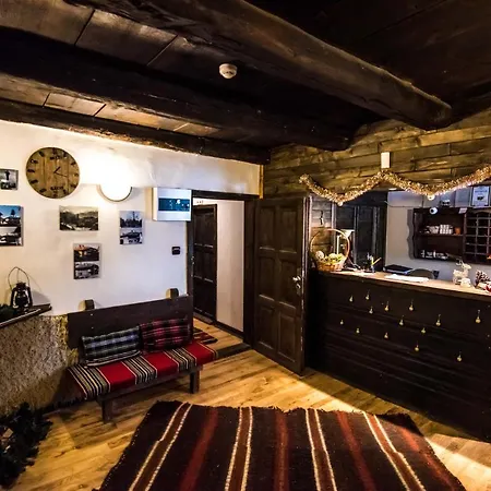 בית הארחה Banskovilla Zlateva House 3*